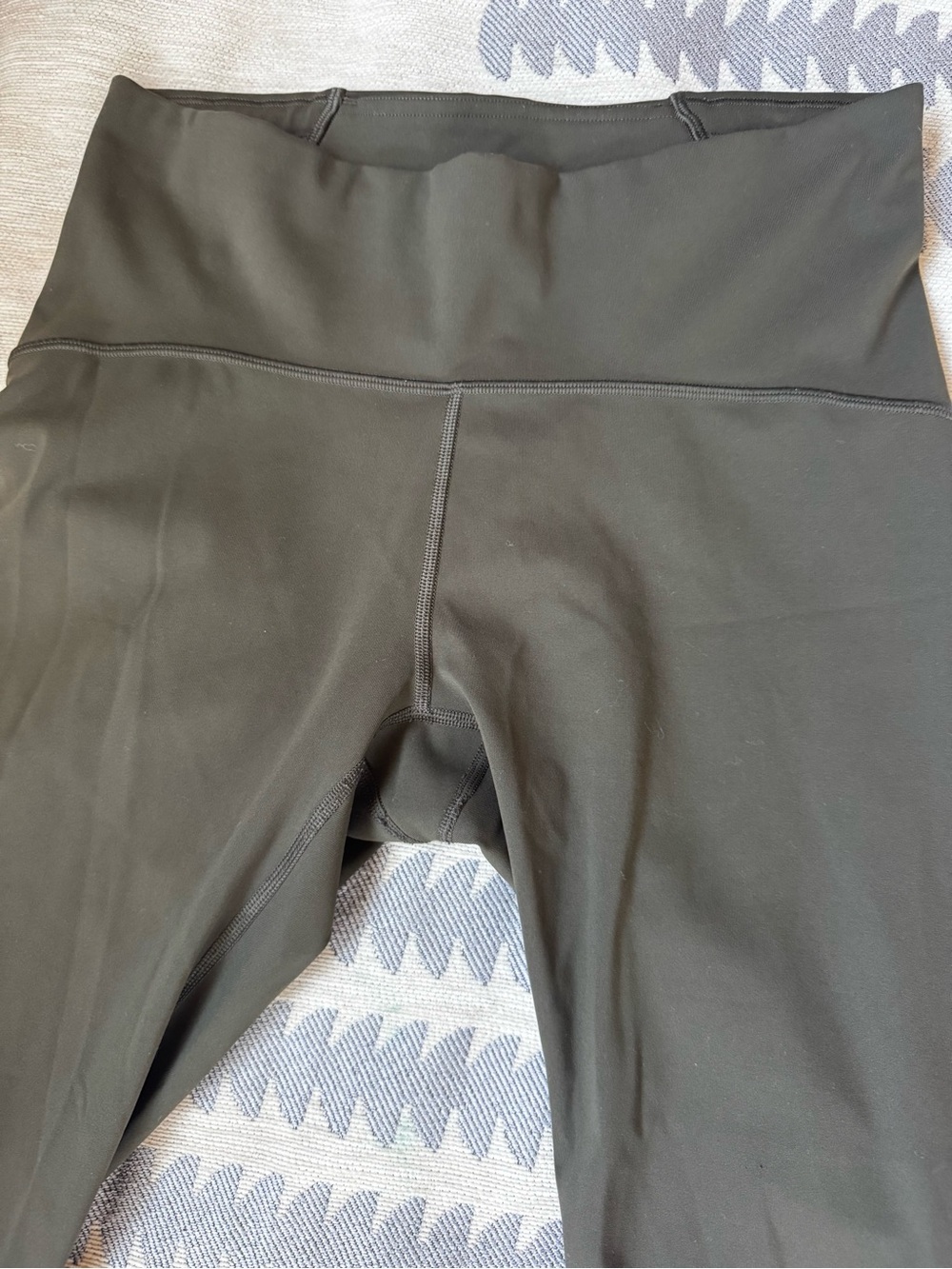 lululemon athletica Olive Green High-Rise Leggings - Picture 3 of 5